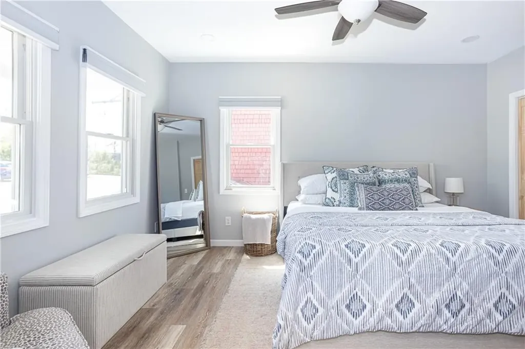 157 Duke Street East Greenwich RI 02818