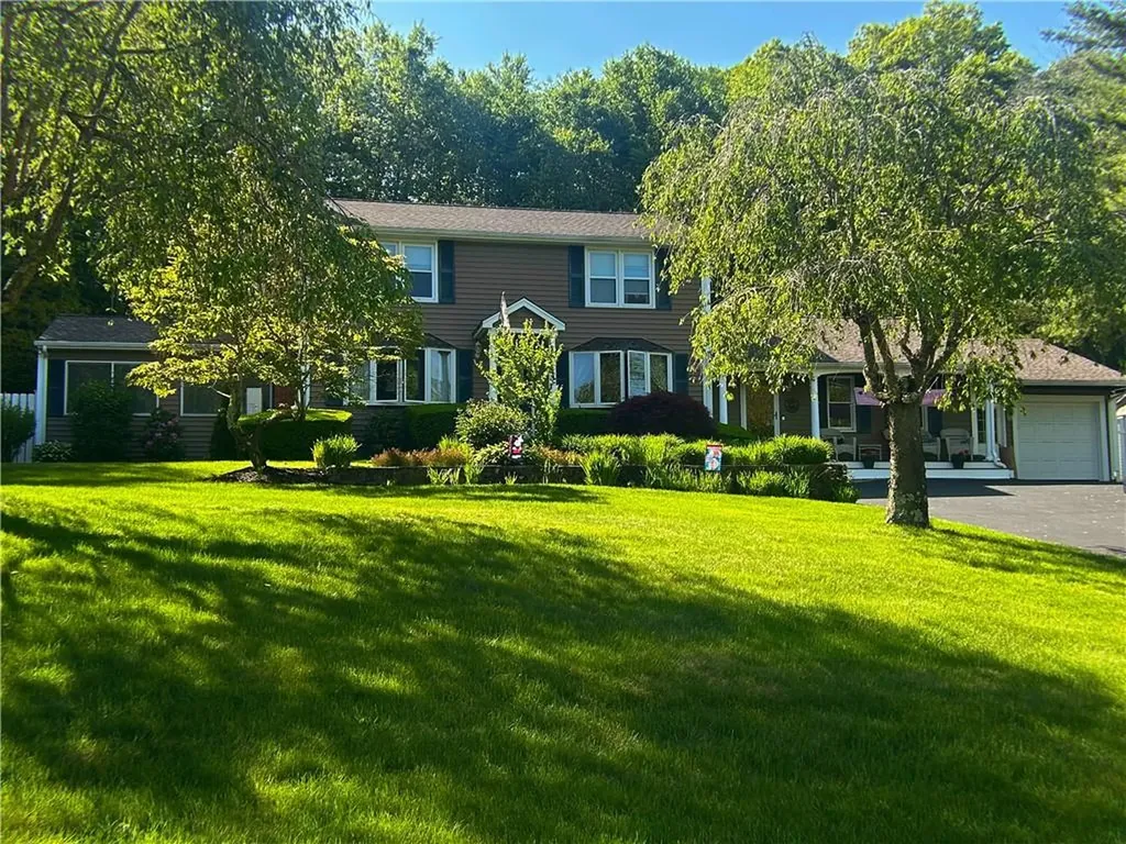 18 Elizabeth Ann Drive Johnston RI 02919