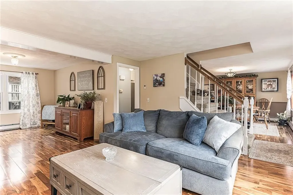 18 Elizabeth Ann Drive Johnston RI 02919