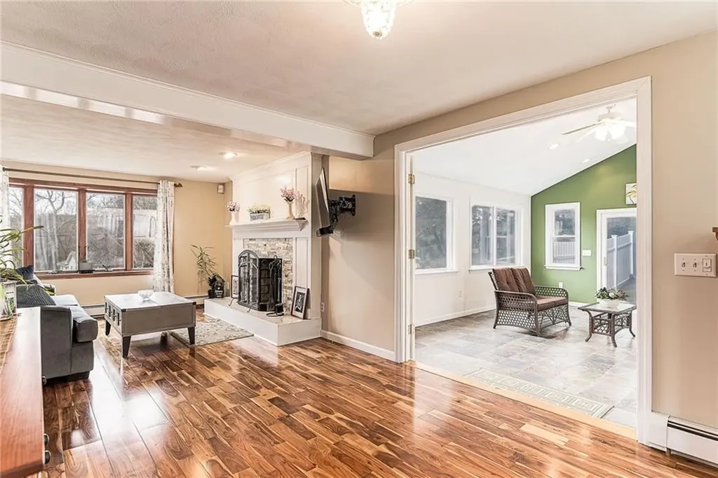 18 Elizabeth Ann Drive Johnston RI 02919