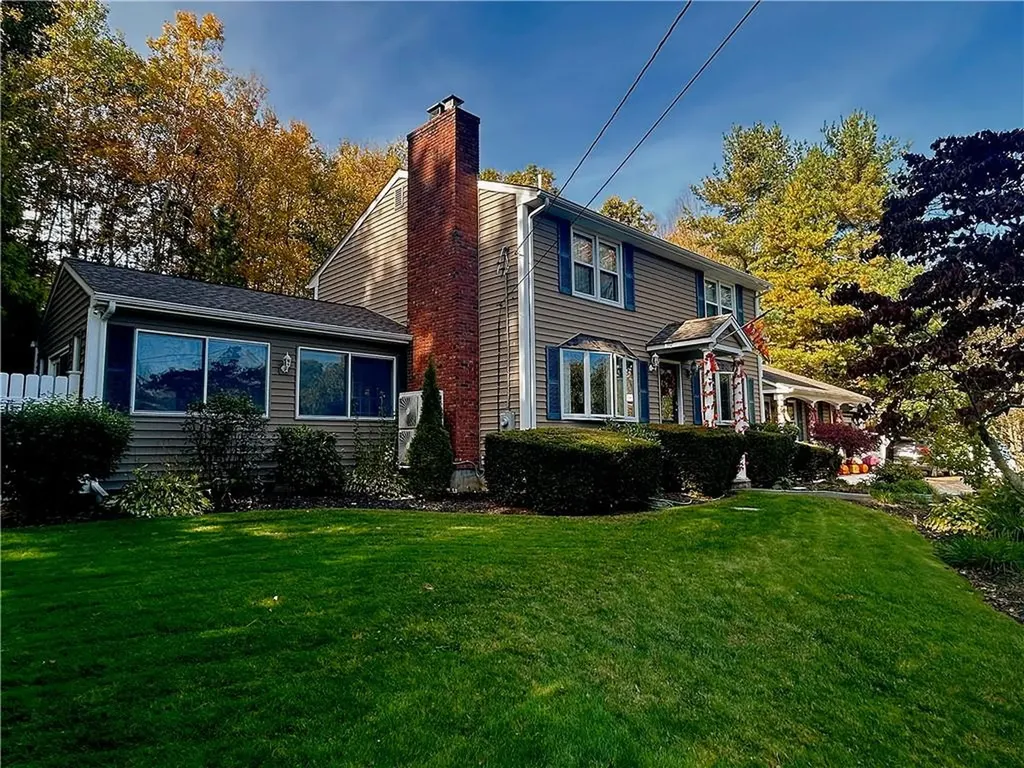 18 Elizabeth Ann Drive Johnston RI 02919