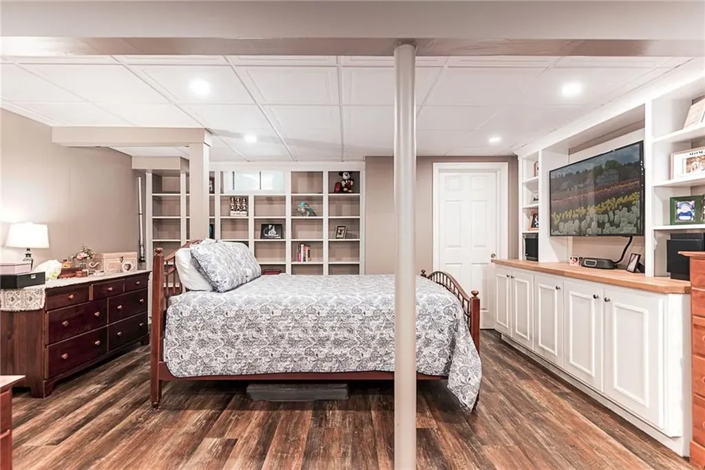 18 Elizabeth Ann Drive Johnston RI 02919