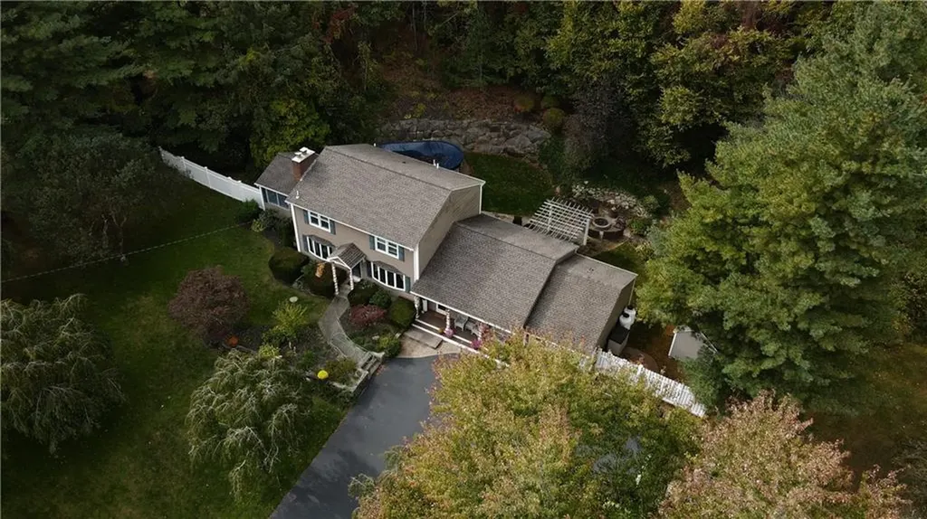 18 Elizabeth Ann Drive Johnston RI 02919