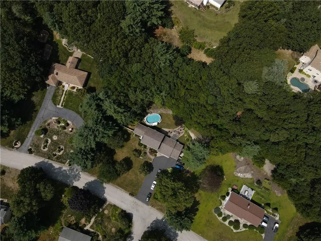 18 Elizabeth Ann Drive Johnston RI 02919