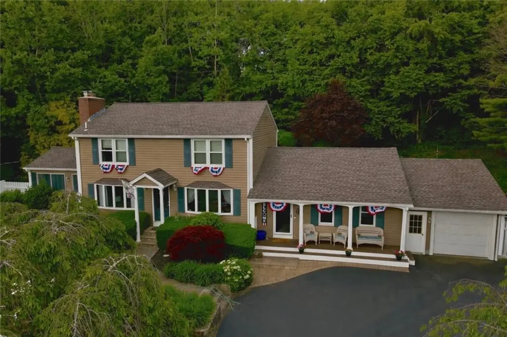 18 Elizabeth Ann Drive Johnston RI 02919