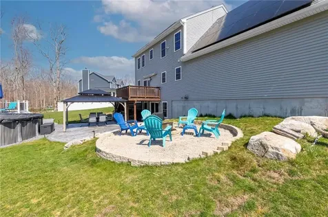 31 Plantation Drive Tiverton RI 02878