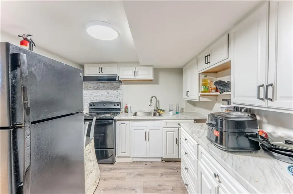 115 Hughes Avenue Pawtucket RI 02861