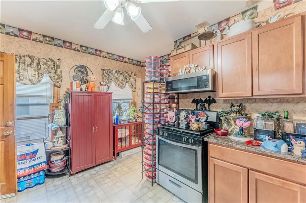 115 Hughes Avenue Pawtucket RI 02861