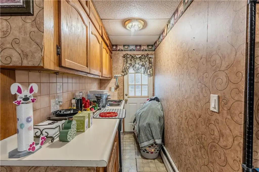 115 Hughes Avenue Pawtucket RI 02861