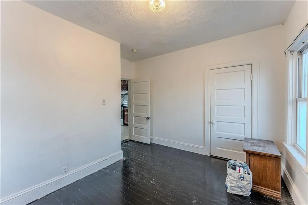 115 Hughes Avenue Pawtucket RI 02861