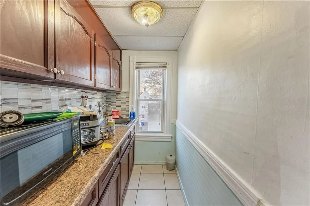 115 Hughes Avenue Pawtucket RI 02861