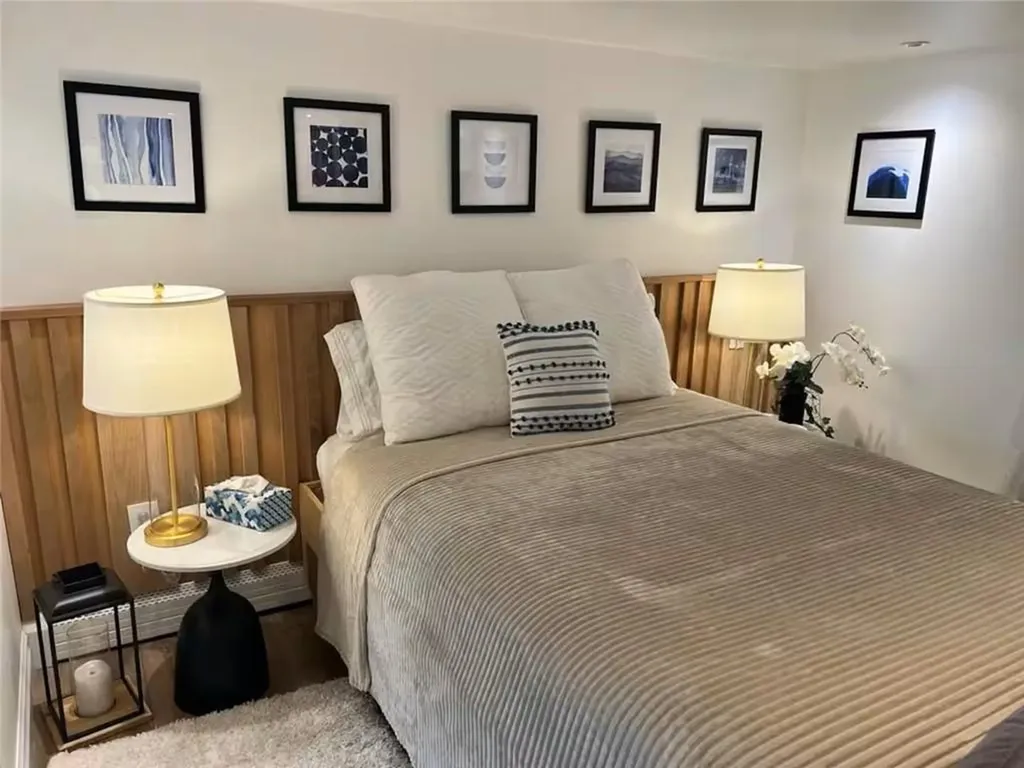 207 Main Avenue Warwick RI 02886