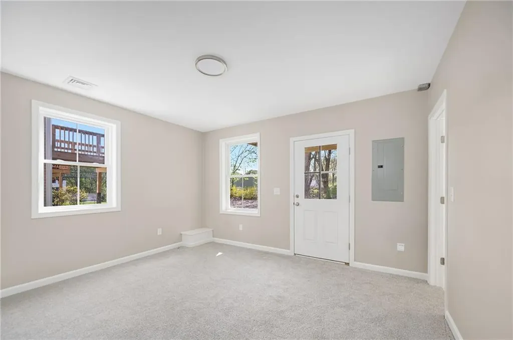 40 Farnum Pike Smithfield RI 02917