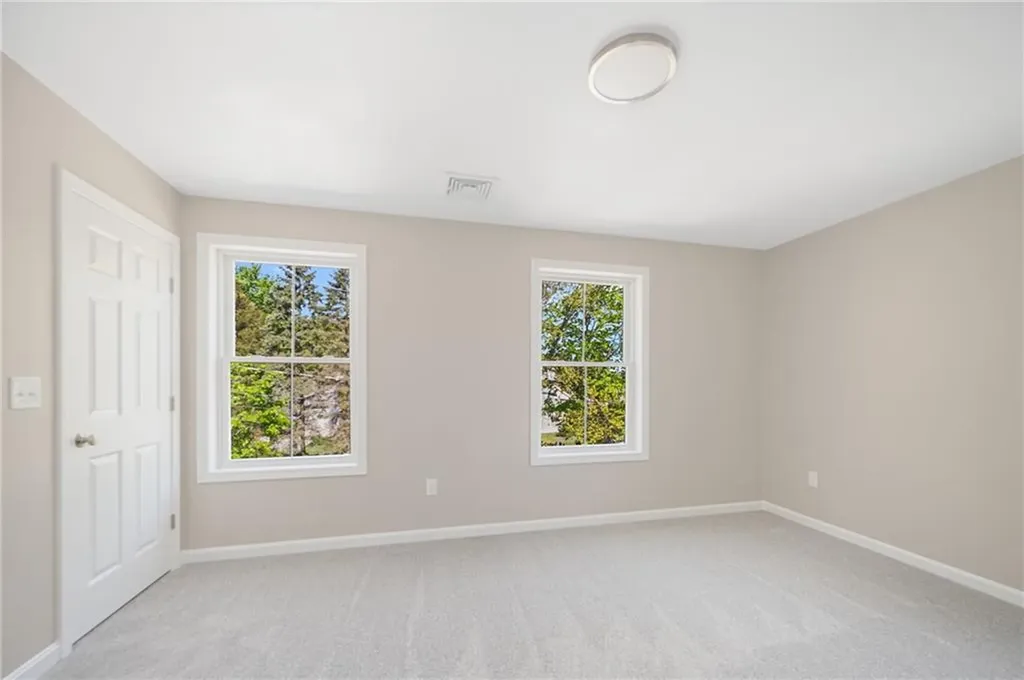 40 Farnum Pike Smithfield RI 02917