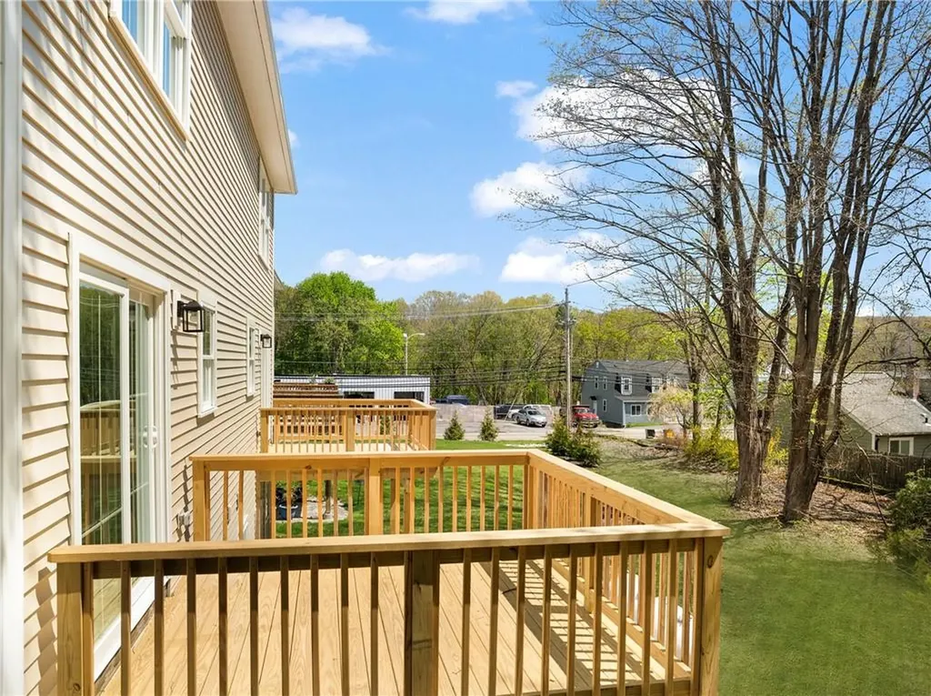 40 Farnum Pike Smithfield RI 02917