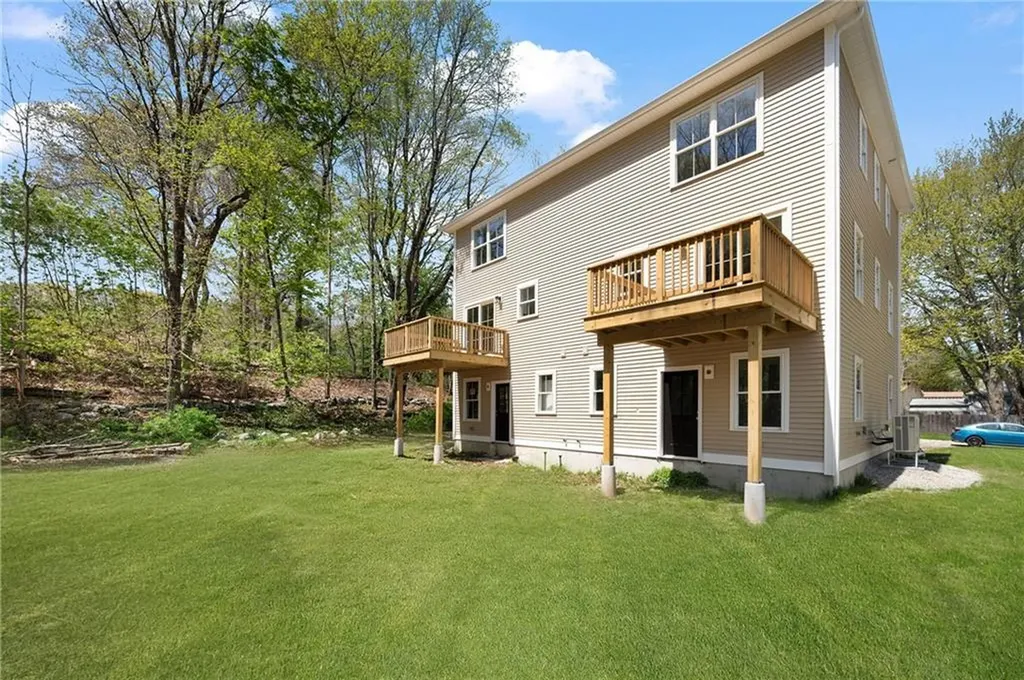 40 Farnum Pike Smithfield RI 02917