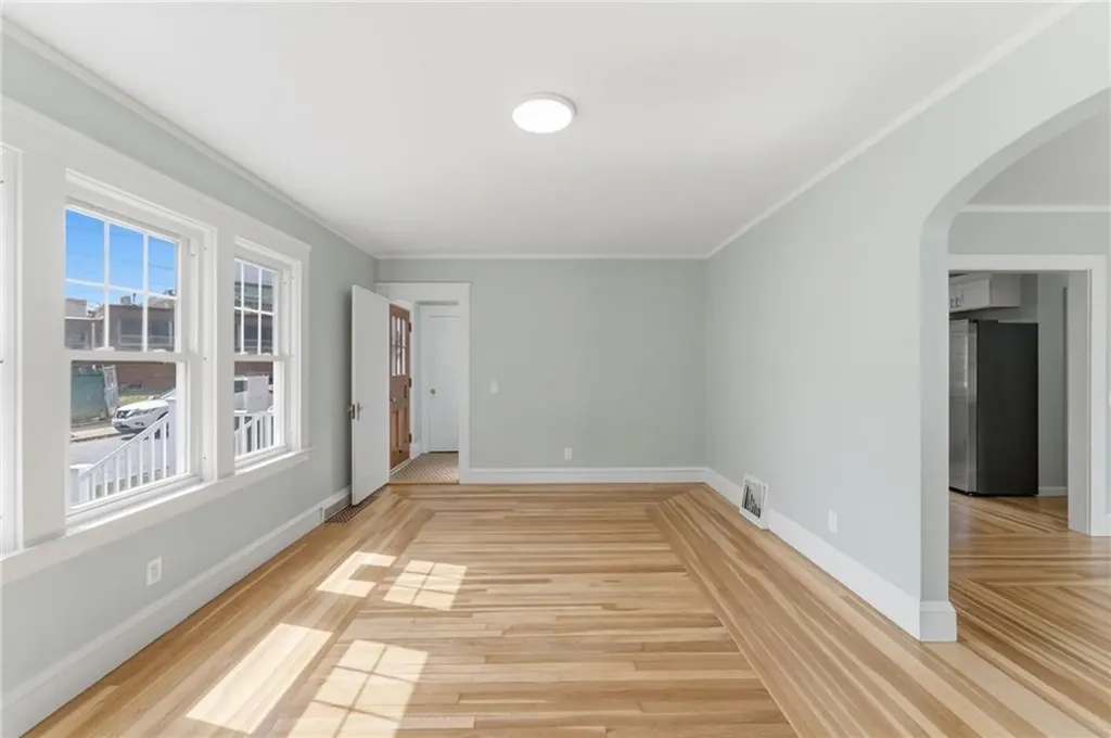 175 Oakland Avenue Cranston RI 02910