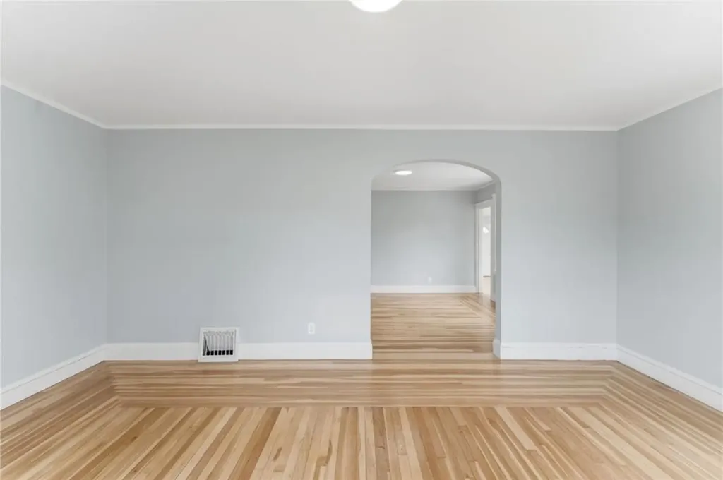 175 Oakland Avenue Cranston RI 02910