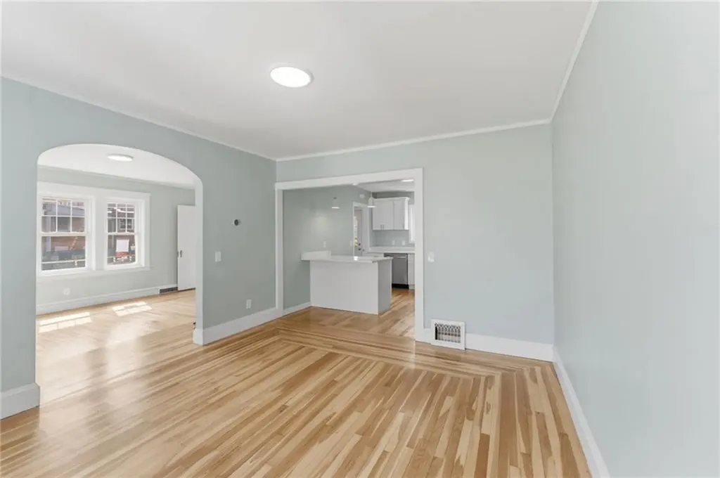 175 Oakland Avenue Cranston RI 02910