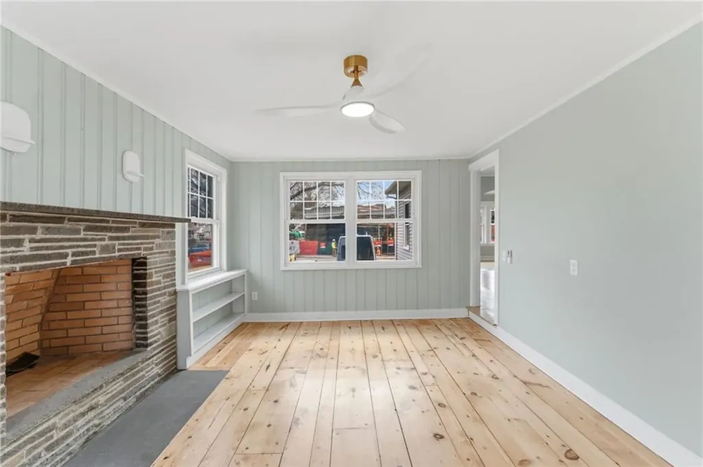 175 Oakland Avenue Cranston RI 02910