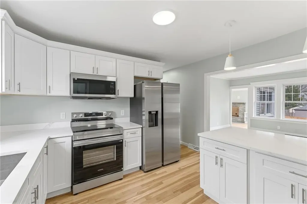 175 Oakland Avenue Cranston RI 02910