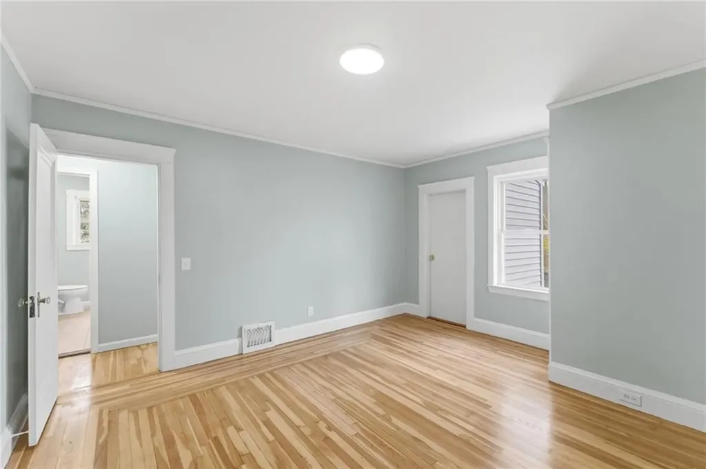 175 Oakland Avenue Cranston RI 02910