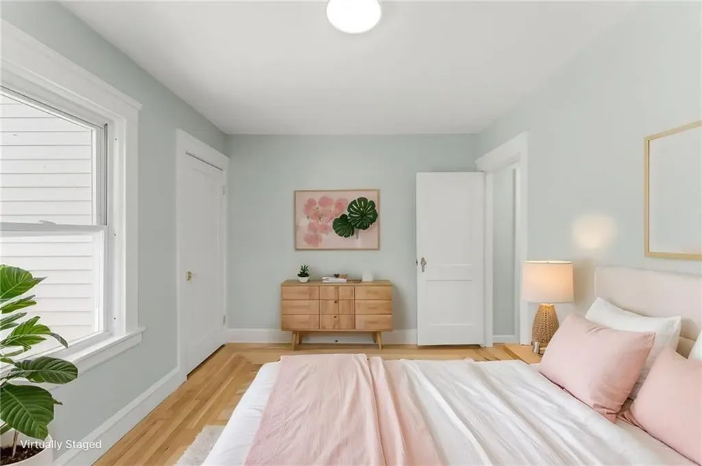 175 Oakland Avenue Cranston RI 02910