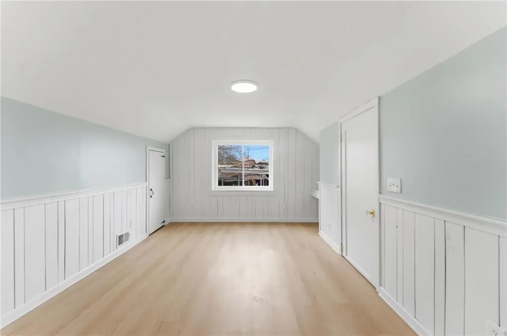 175 Oakland Avenue Cranston RI 02910