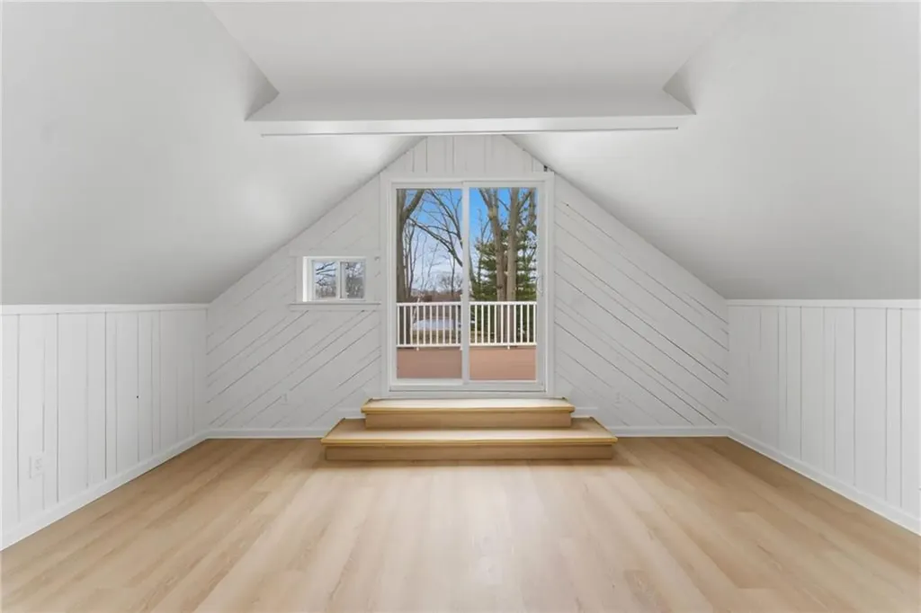 175 Oakland Avenue Cranston RI 02910