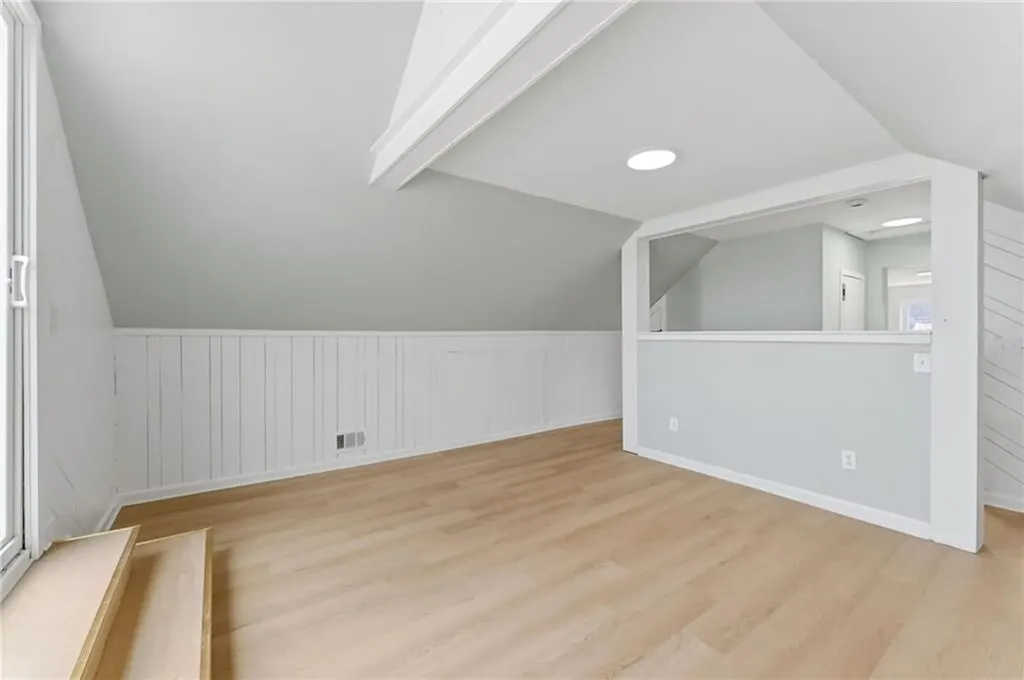 175 Oakland Avenue Cranston RI 02910