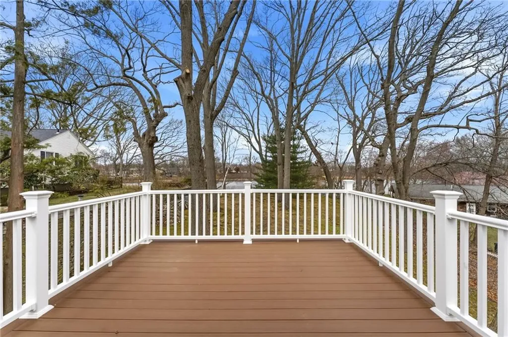 175 Oakland Avenue Cranston RI 02910