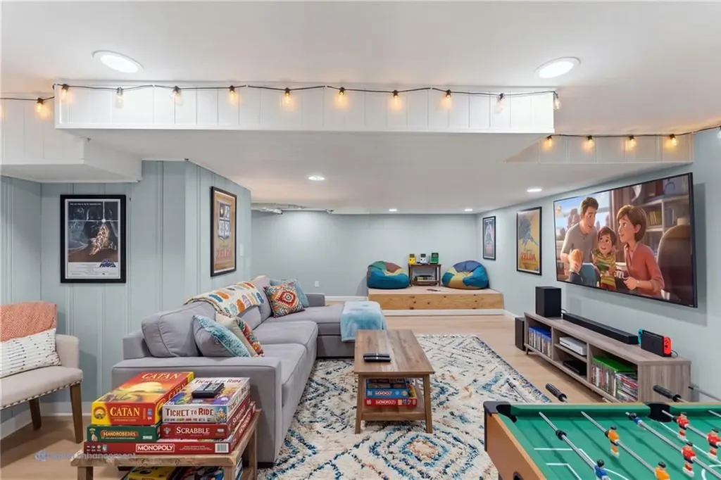 175 Oakland Avenue Cranston RI 02910