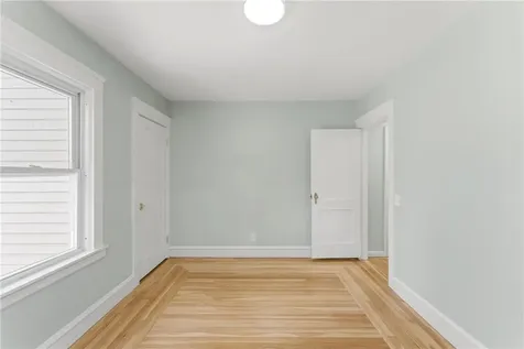 175 Oakland Avenue Cranston RI 02910