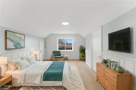 175 Oakland Avenue Cranston RI 02910