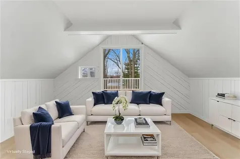 175 Oakland Avenue Cranston RI 02910