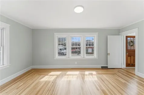 175 Oakland Avenue Cranston RI 02910