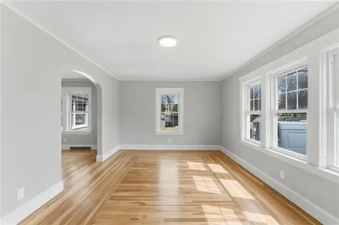 175 Oakland Avenue Cranston RI 02910