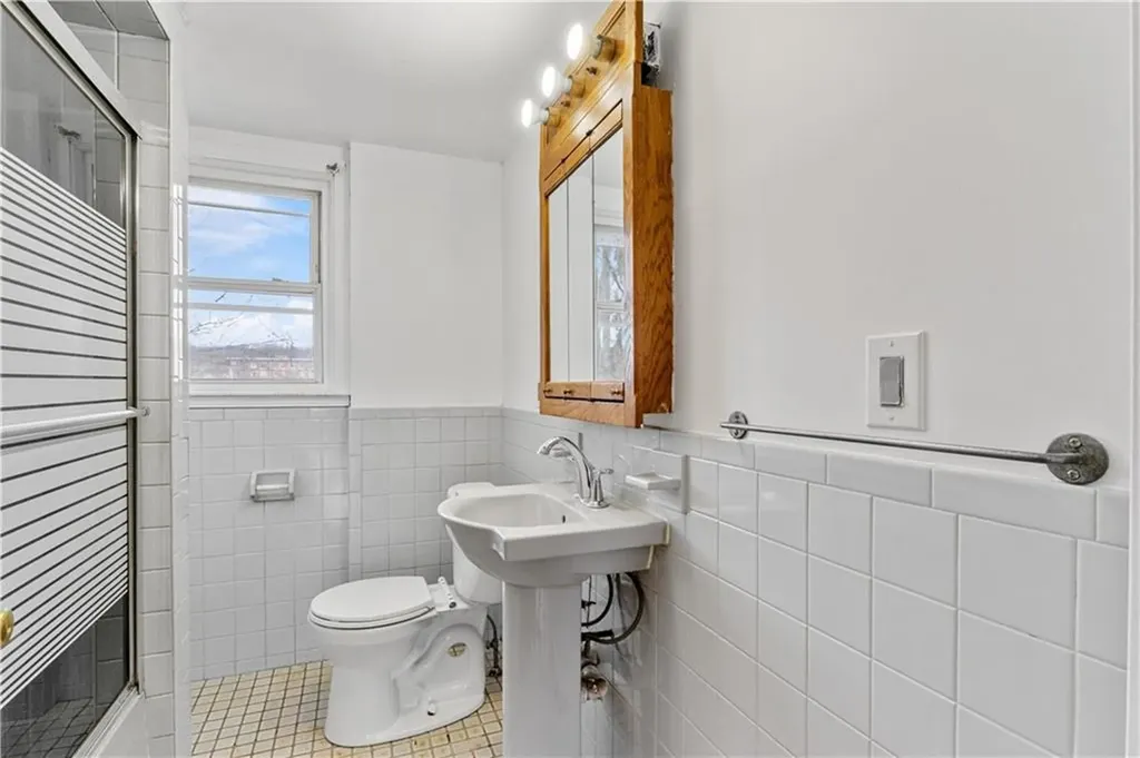 32 Cottage Street Johnston RI 02919