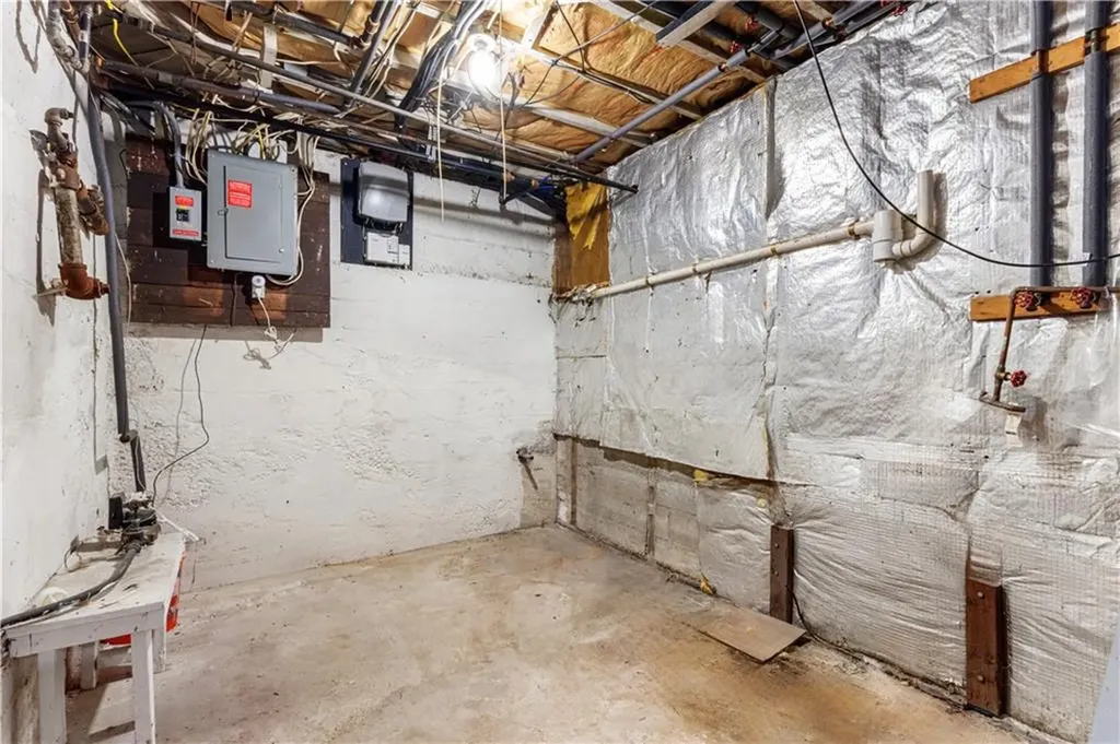 32 Cottage Street Johnston RI 02919
