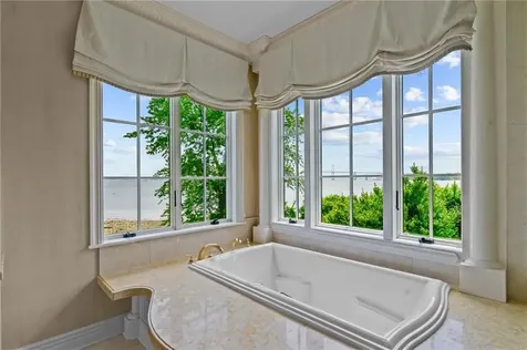 5 Decatur Avenue Jamestown RI 02835