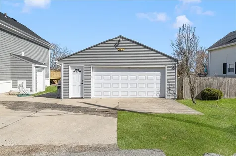 2 Birch Street Tiverton RI 02878