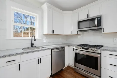 2 Birch Street Tiverton RI 02878