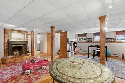 8 Crabapple Lane Smithfield RI 02828