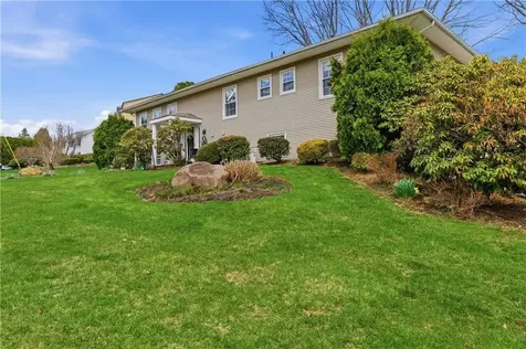 8 Crabapple Lane Smithfield RI 02828