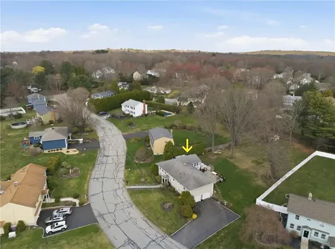 8 Crabapple Lane Smithfield RI 02828