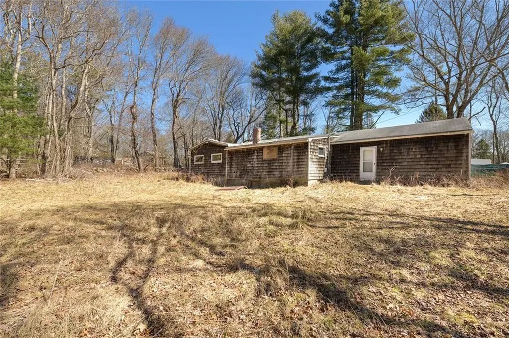 213 Hallville Road Exeter RI 02822