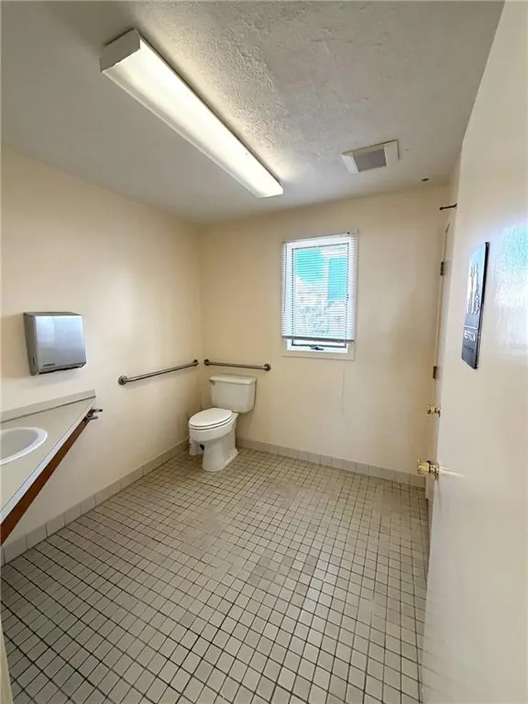 1302 Elmwood Avenue Cranston RI 02910