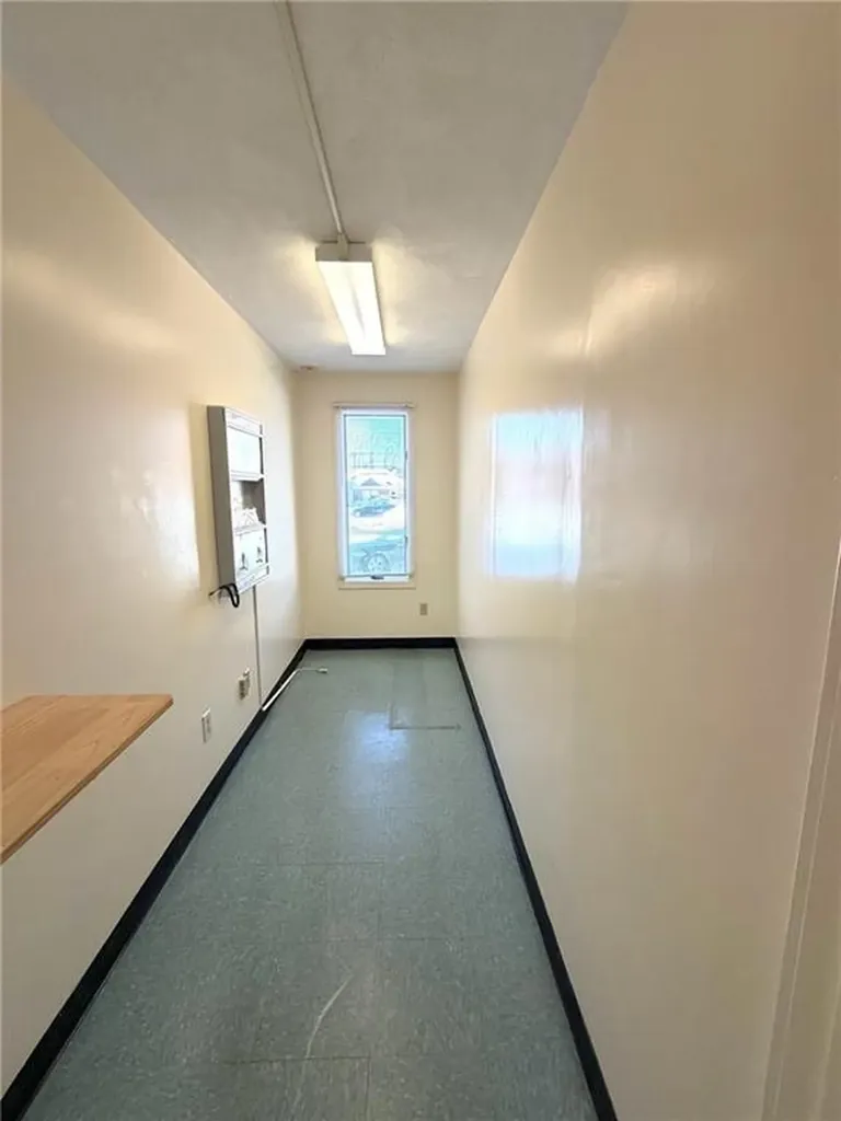 1302 Elmwood Avenue Cranston RI 02910