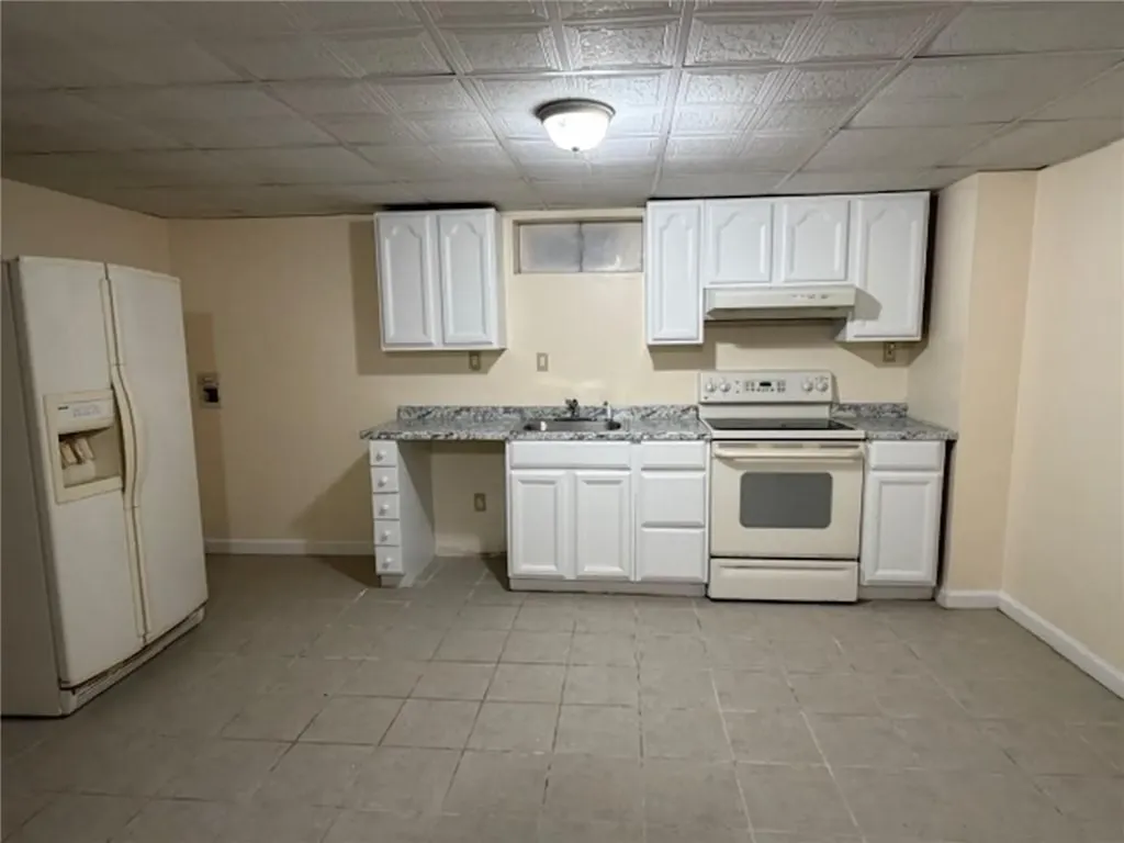 1302 Elmwood Avenue Cranston RI 02910