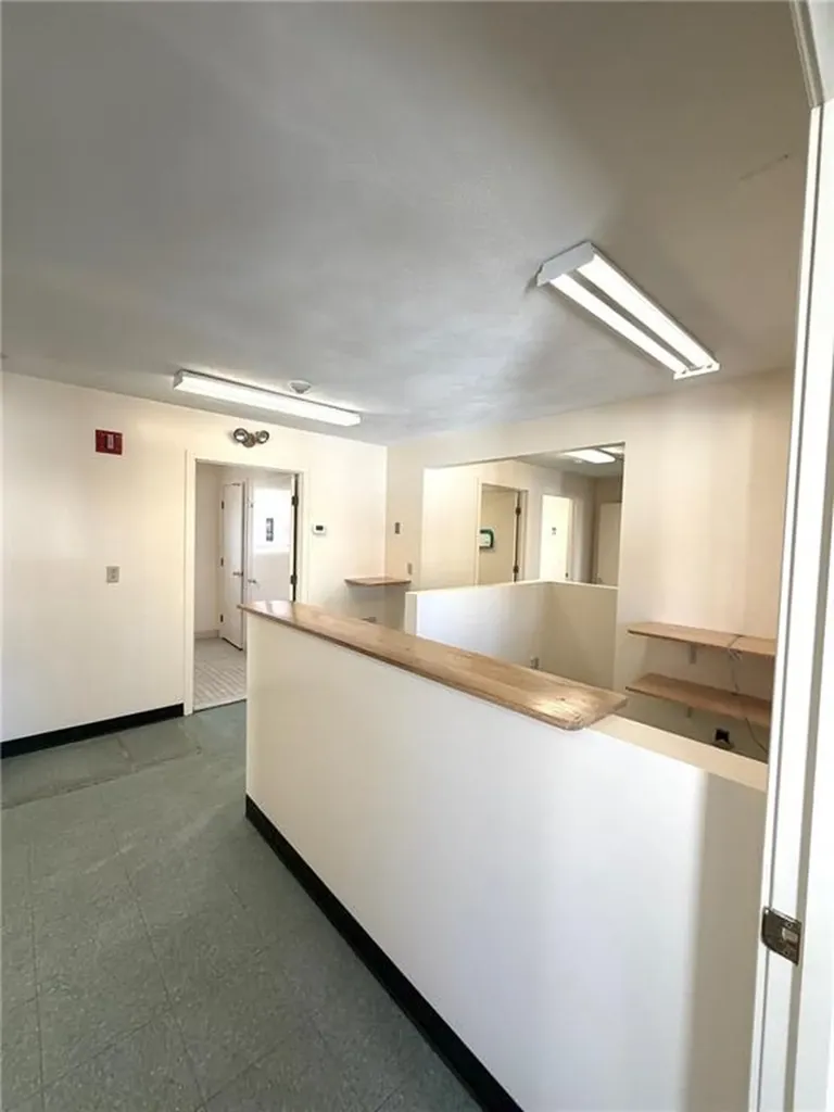 1302 Elmwood Avenue Cranston RI 02910